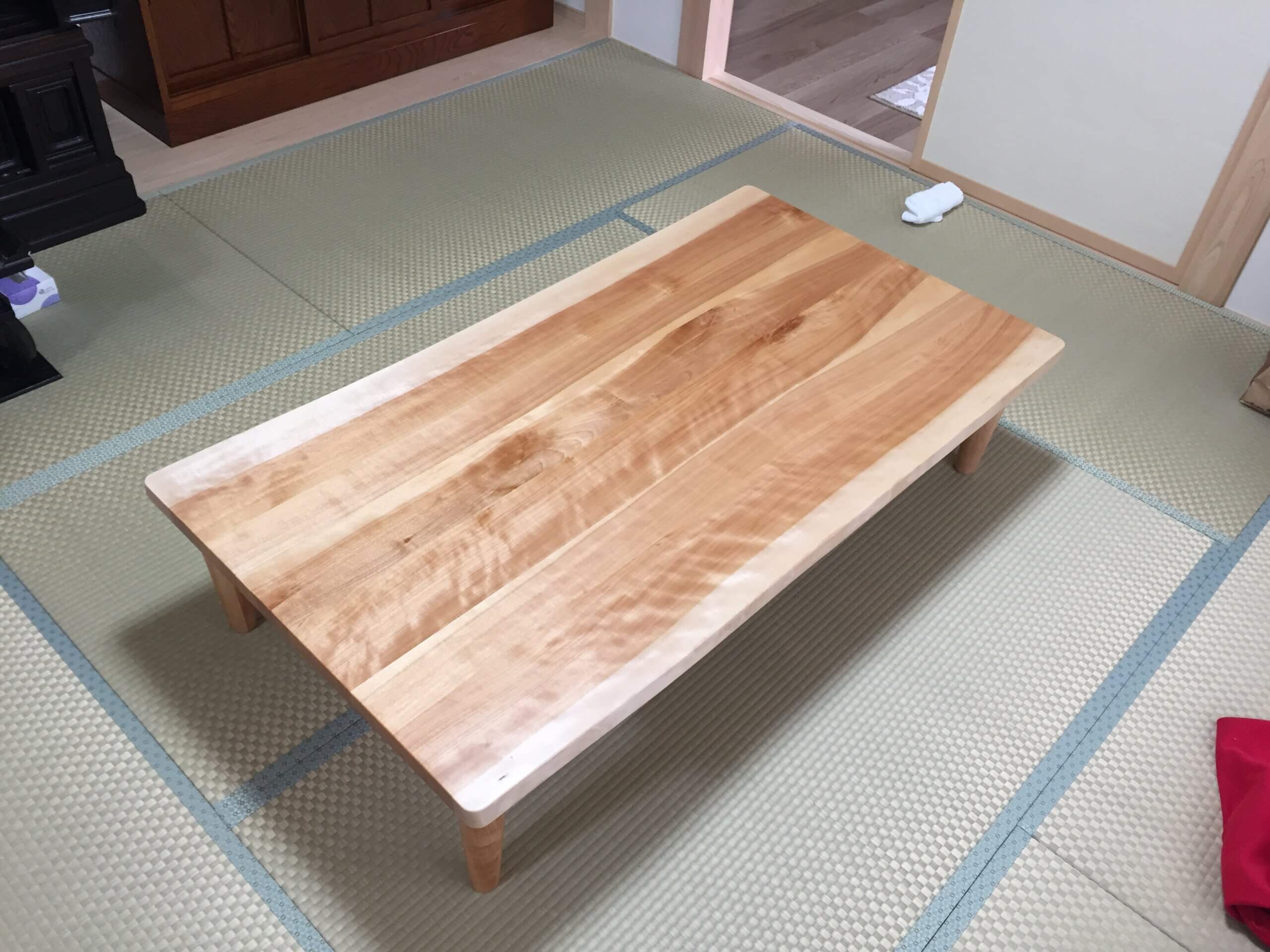 無垢板テーブル　カバ桜